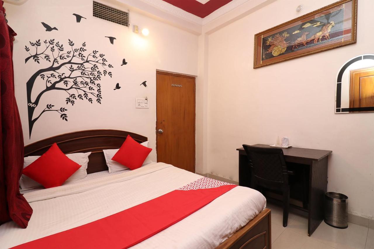 Oyo 1021 Hotel Gayatri Residency Tirath Exterior foto